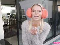 Claudia Macc - VR Hush