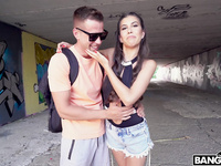 Anya Krey - Public Bang