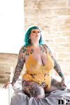 Galda Lou - Nothing But Curves