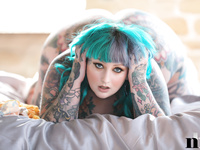 Galda Lou - Nothing But Curves