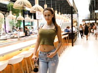 Jessica Albanka - Oslo Sentralstasjon (Zishy)