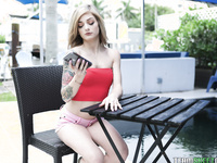 Roxy Ryder - Exxxtra Small