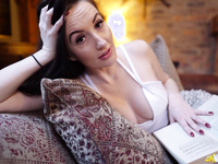 Sophia Smith - Downblouse Jerk
