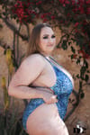 Sara Willis - Nothing But Curves