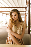 Regan Budimir - Drape Me My Friend (Zishy)
