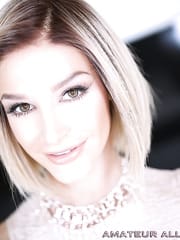 Emma Hix - Amateur Allure