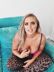 Beth Bennett - Day with a Pornstar