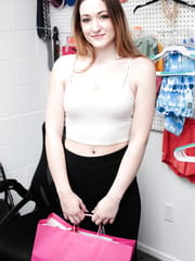 London Rose, Everly Haze - Shoplyfter Mylf