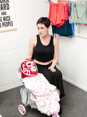 Olive Glass - Shoplyfter Mylf
