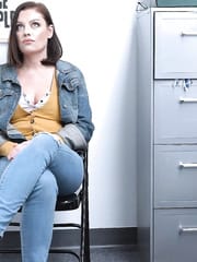Sovereign Syre - Shoplyfter Mylf