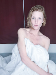 AKGingersnaps - StayHomeMilf