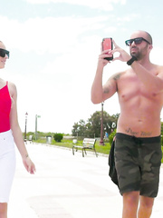 Lya Missy - Public Bang