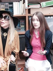 Erica Lauren, Samantha Hayes - Shoplyfter Mylf