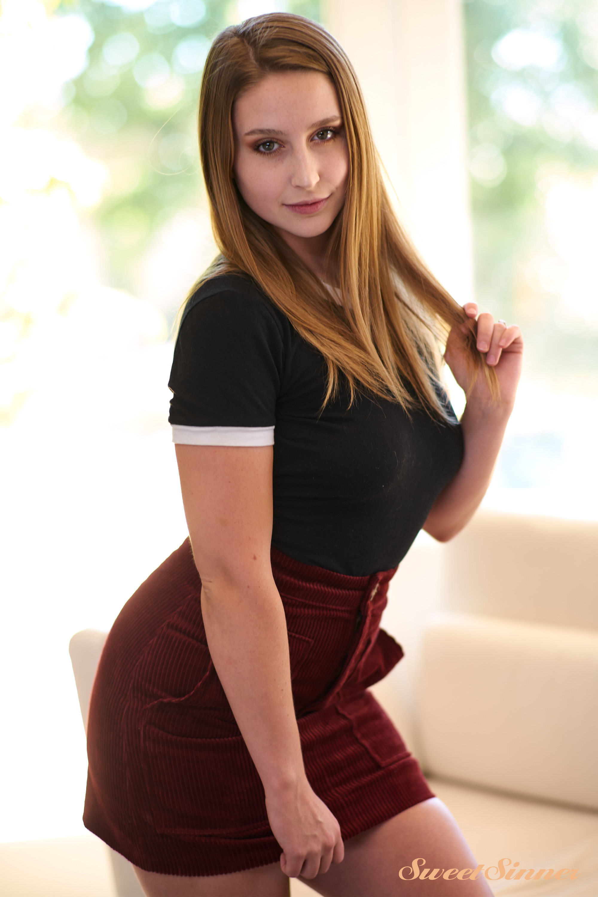Laney Grey - The Voyeur Vol. 4