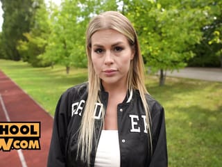 POV - Zlata Shine is een geile cheerleader die hunkert naar de pik