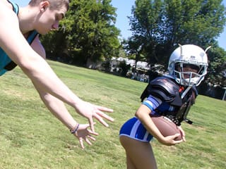 Exxxtra Pequeño - Tiny Twat Touchdown - Ámbar Summers