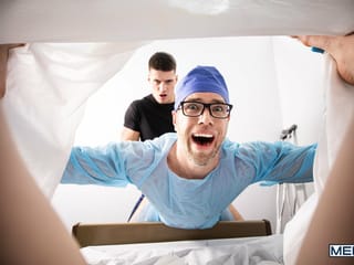 Perv férje baszik Doc, míg a felesége kiszállít !! - Alex Mecum, Malik Delgaty