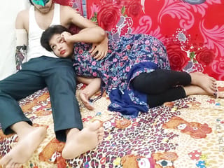 Grandi tette Lucknow Indian College Girl Sarika Desi Figa rasata scopata