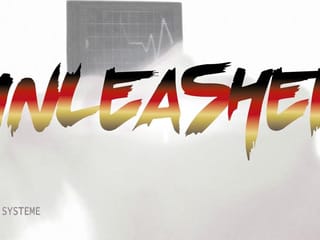Sexbot 2000 имеет первый лесбийский эксперимент