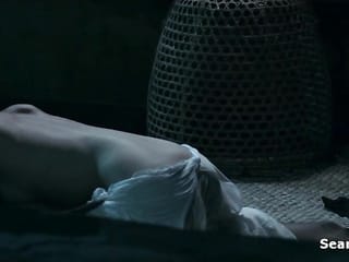 Hottie Yoko Mitsuya nem szégyelli nagy melleit