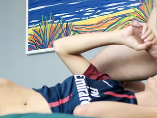 Increíble Ladyboy Lee chupó una gran polla dura después de posar en una camiseta perfecta