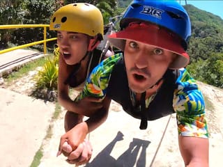 Ziplining amatőr pár együtt volt egy kanos szexszalagot, egyszer hazafelé