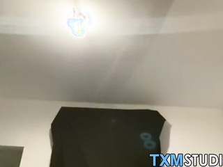 Skinny Amateur Twink Héctor White Masturbates and TeMs