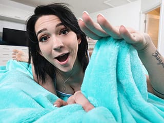 Sis ama modelo Riley Me Jean está follando su hermanastro