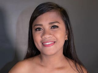 Belle asiatique Hooker Jopay est baisée INTHE chambre d'hôtel