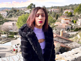 Reyna, 20 anni, assistente medica a Manosque (04)!