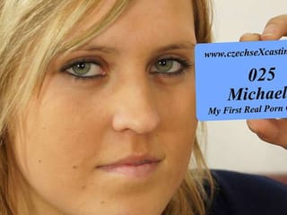 Adolescente rubia y gordita en su primer casting de porno