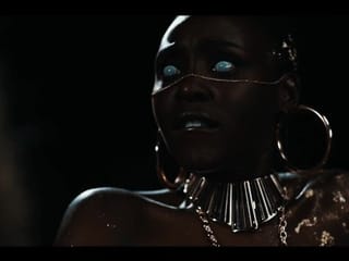 AS PORNOSTARS MAIS QUENTES CONTROLADAS POR ALIENÍGENAS