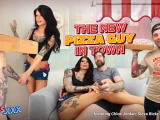 TGIRLS XXX - Sexy Chloe Jordan Fucked The Pizza Guy