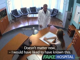 Доктор и Медсестра Устраивают Горячий Секс в Приемной