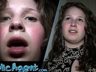 Gimnazista tinédzser öltözői szex