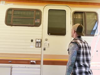 TRAILERTRASHBOYS Buck Richards Destrói o Santo Buraco de Eddie Patrick