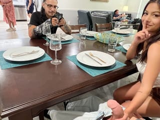 Kate Legend y Parker Ambrose se descontrolan en casa de los suegros