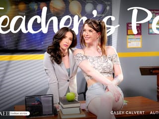 Casey Calvert e Autumn Rain: O Duo Favorito da Professora Travessa