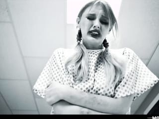 Extreme Parasiten Lesben Horror - Melody Marks & Blake Blossom in Hardcore Monster
