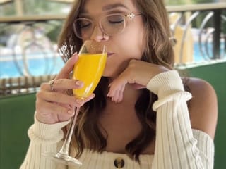 Breakfast And A Bubble Bath With Katie Kush