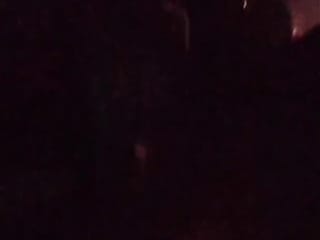 Супер мило и застенчивая азиатская ледиба ходит по магазинам, мигание ее члена под юбкой