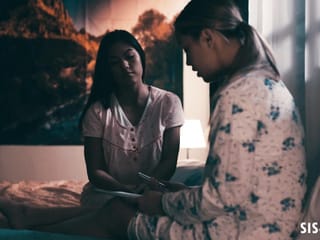 SISTERTRICK - Leszbikus ollózás pihenés előtt - Alina Lopez, Kendra Spade