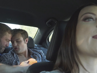 Bipphoria Hitchking Dicks atterra alla sua fottuta casa - Sovrano Syre, Colby Jansen, Charlie Patterson