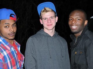 Negros em meninos Sam Tieson