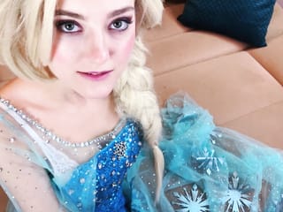 Эльза была привлечена как шлюха - замороженная 2 косплей Eva Elfie