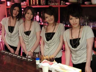 Mädchen aus dem Nachtclub sind sehr ungezogen