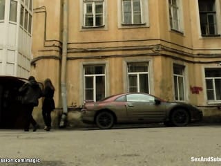 Мужчины связаны и ДП трахнул турист