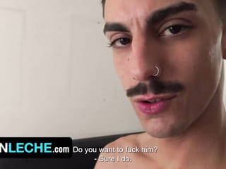 Leche latino - Los chicos latinos atléticos traviesos disfrutan de comer culo apasionado y polla